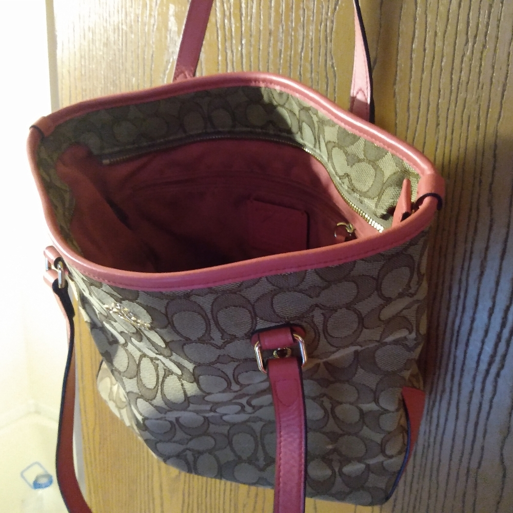 Handbag - Picture 5 of 7